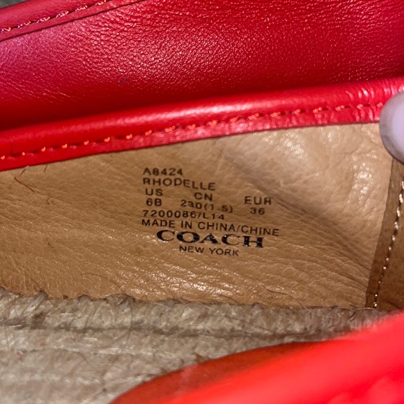 Preloved in perfect condition Salmon Leather Coach Slip Ons Size 6 - Picture 5 of 5